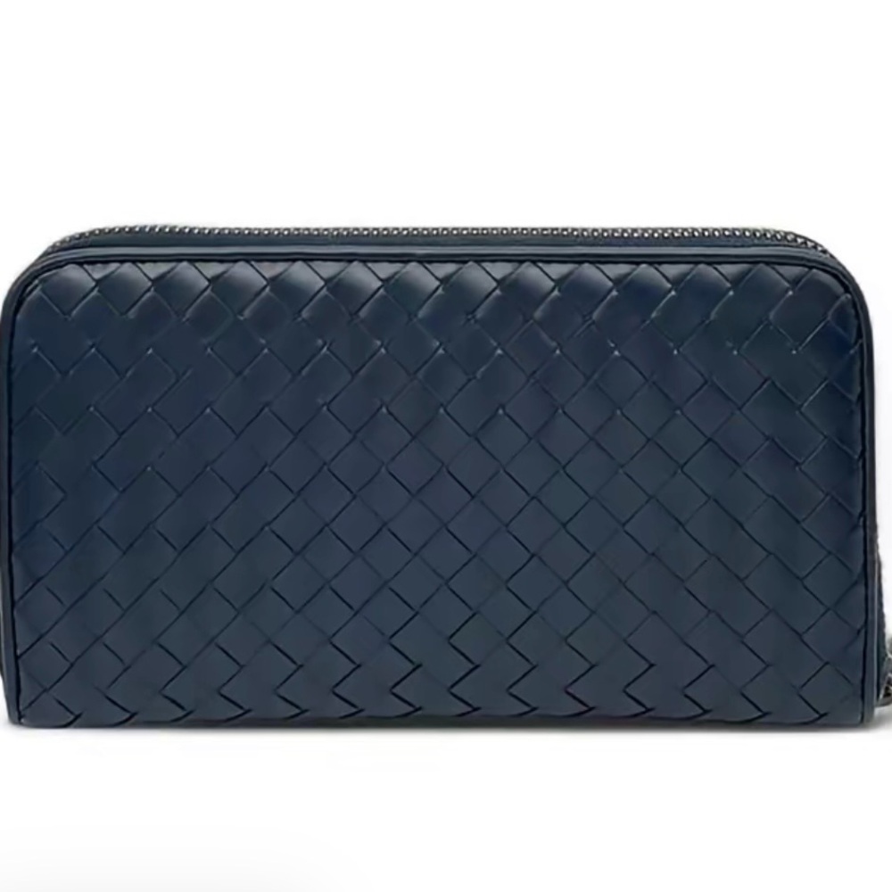 Bottega Veneta Elegant Dark Blue calfskin continental zippy wallet